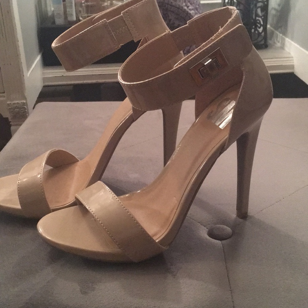 Nude heels